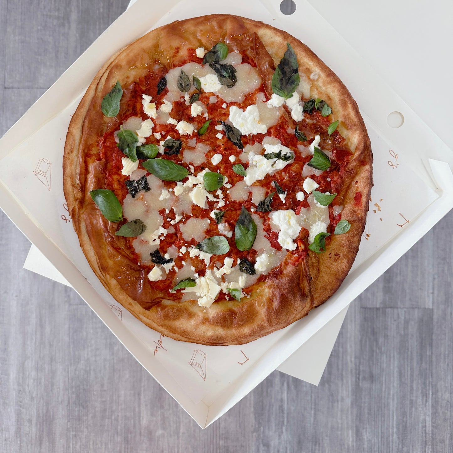 Croissant Pizza (12in. diameter)