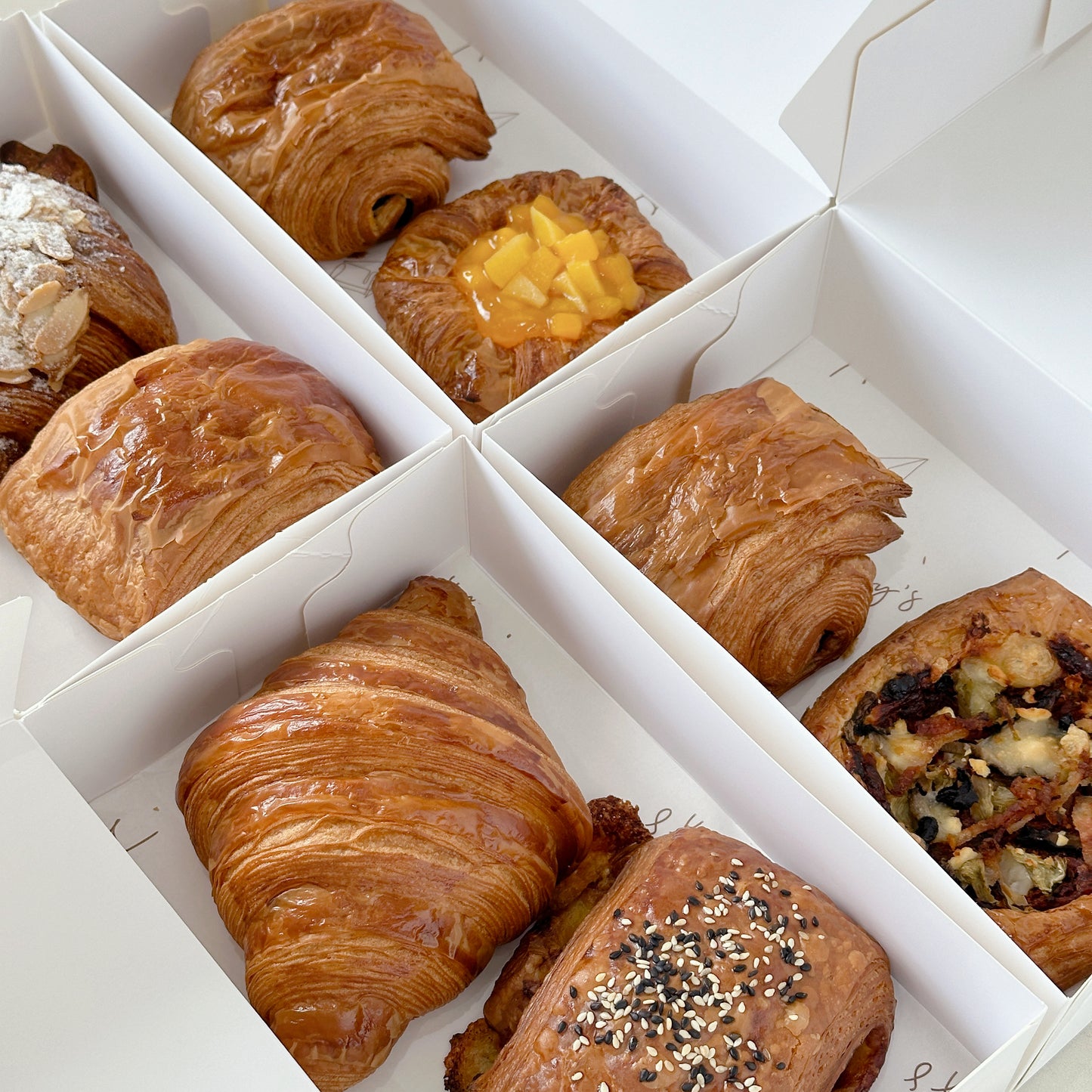 ASSORTED PASTRIES Box of 2 (Regular)