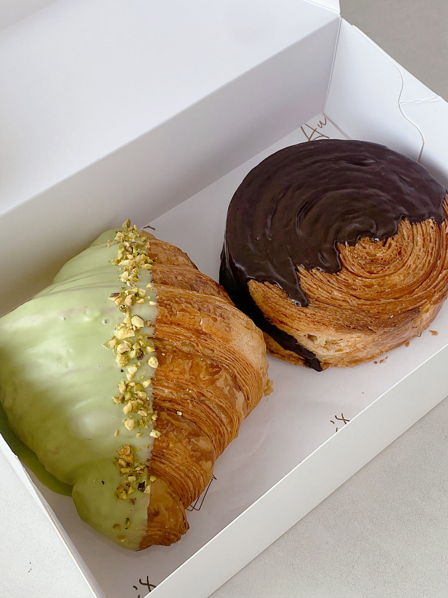 ASSORTED PASTRIES Box of 2 (Regular)