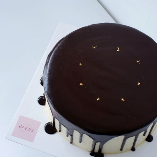 Casper (Chocolate Custard Cake) 8in.